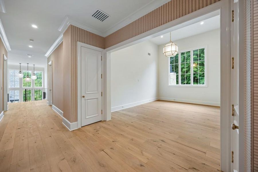 Spacious, unfurnished interior of a new home in , Atlanta (Image 25). Spacious, unfurnished interior of a new home in , Atlanta (Image 25).