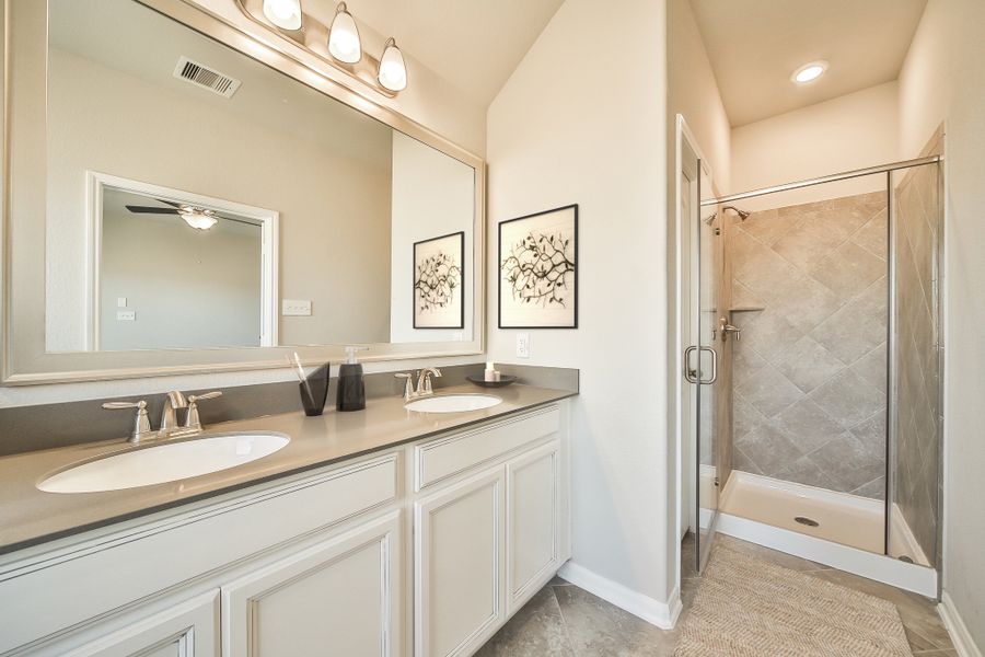 Representative furnished interior of a home built from the Hickory by Beazer Homes in Arabella on the Prairie, Richmond (Image 9).