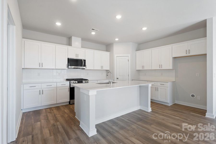 Furnished interior view inside a new home in Carpenter Farms, Lincolnton (Image 4).