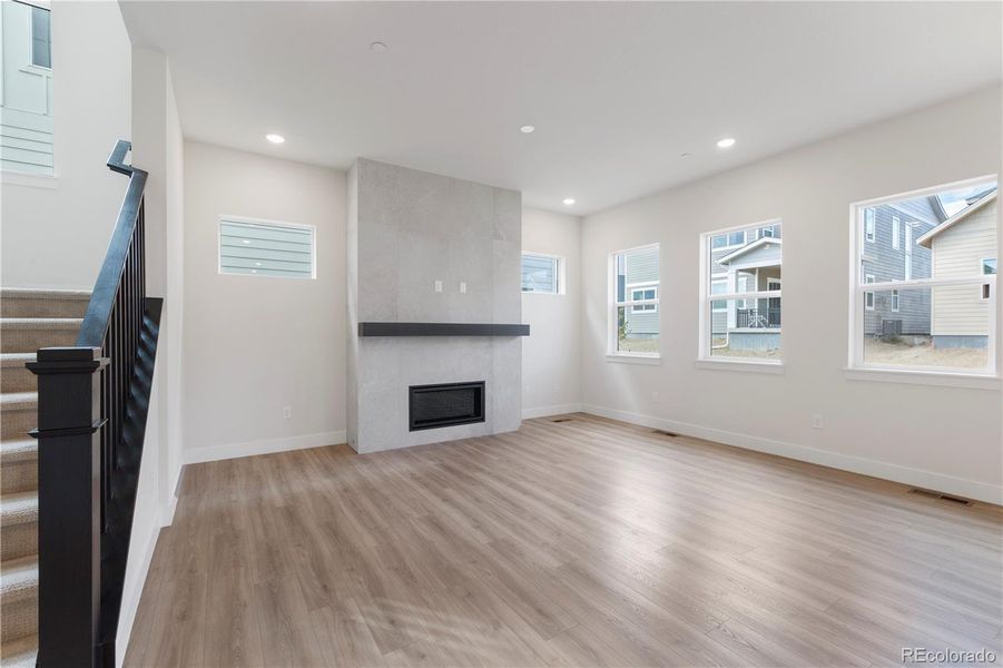 Spacious, unfurnished interior of a new home in , Broomfield (Image 23).