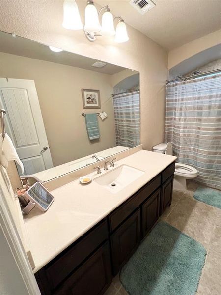 Furnished interior view inside a new home in , Fort Worth (Image 18).