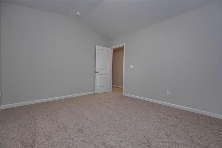 Spacious, unfurnished interior of a new home in , Villa Rica (Image 9).