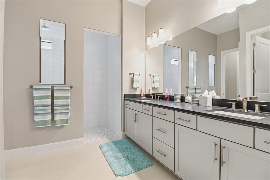 Furnished interior view inside a new home in , Lakewood Ranch (Image 35).