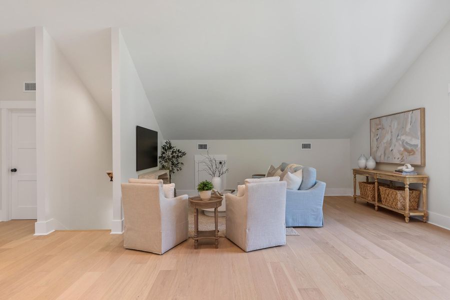 Furnished interior view inside a new home in , Charleston (Image 47).