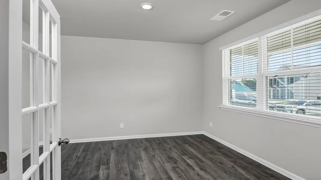 Spacious, unfurnished interior of a new home in Leatherstone, Blythewood (Image 13). Spacious, unfurnished interior of a new home in Leatherstone, Blythewood (Image 13).