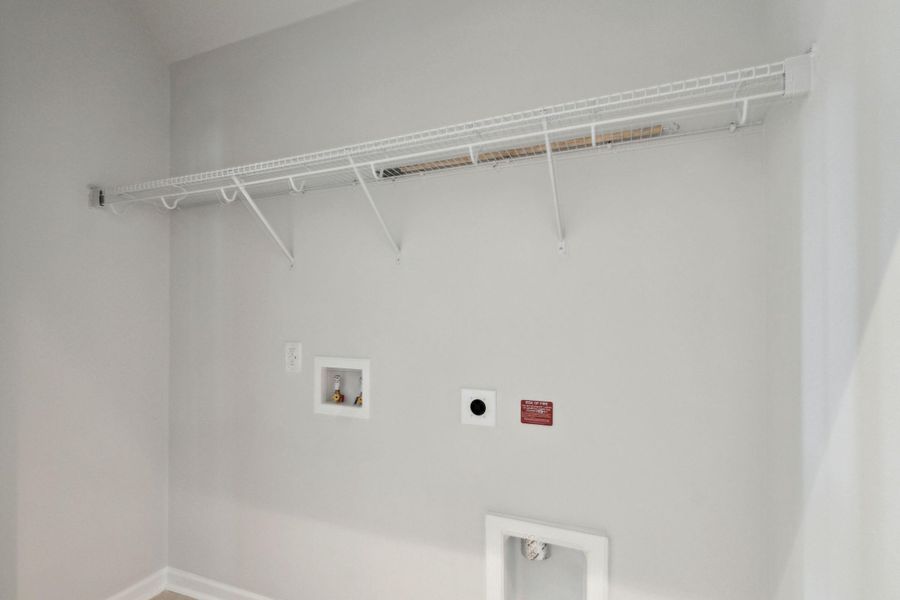 Spacious, unfurnished interior of a new home in , Summerville (Image 38).