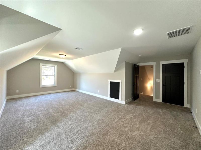 Spacious, unfurnished interior of a new home in , Kingston (Image 24).