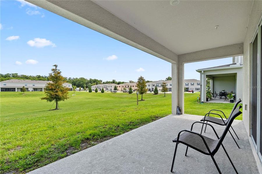 Exterior details and patio area of a home in , Apopka (Image 3).