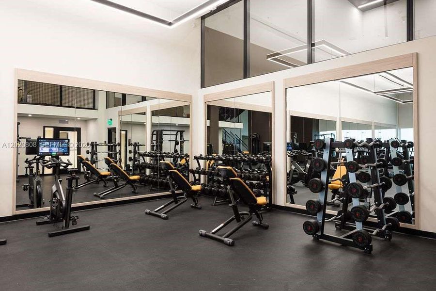 Community amenities in , Miami (Image 13).