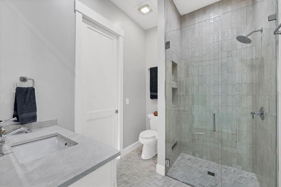 Furnished interior view inside a new home in , Englewood (Image 19).