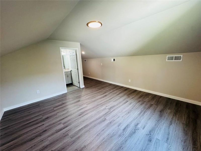 Spacious, unfurnished interior of a new home in , Snellville (Image 16).