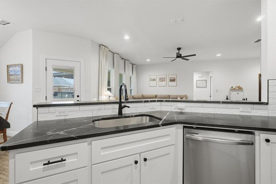Furnished interior view inside a new home in , Abilene (Image 6).