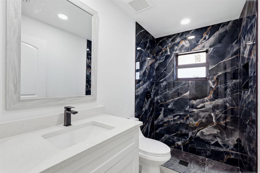 18-web-or-mls-18477_W_Sycamore_Dr_06344