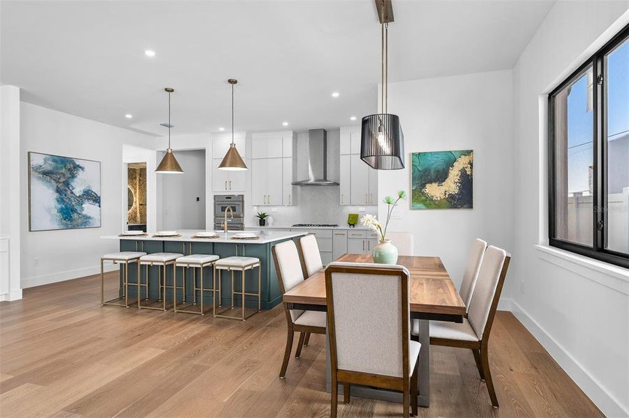 Furnished interior view inside a new home in , Orlando (Image 14).