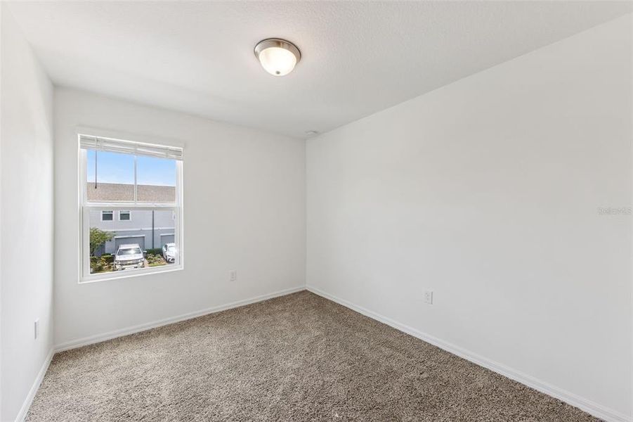 Spacious, unfurnished interior of a new home in , Orlando (Image 14).
