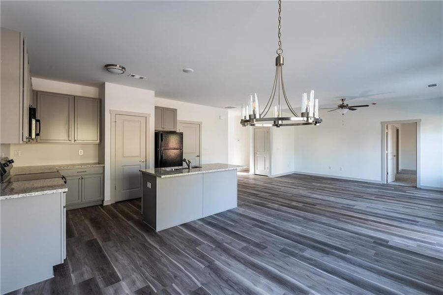 Spacious, unfurnished interior of a new home in , Lawrenceville (Image 12).