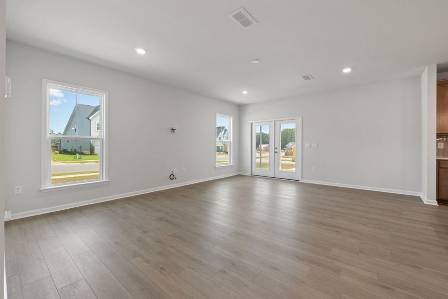 Spacious, unfurnished interior of a new home in Saunders Farm, Willow Spring (Image 37). Spacious, unfurnished interior of a new home in Saunders Farm, Willow Spring (Image 37).