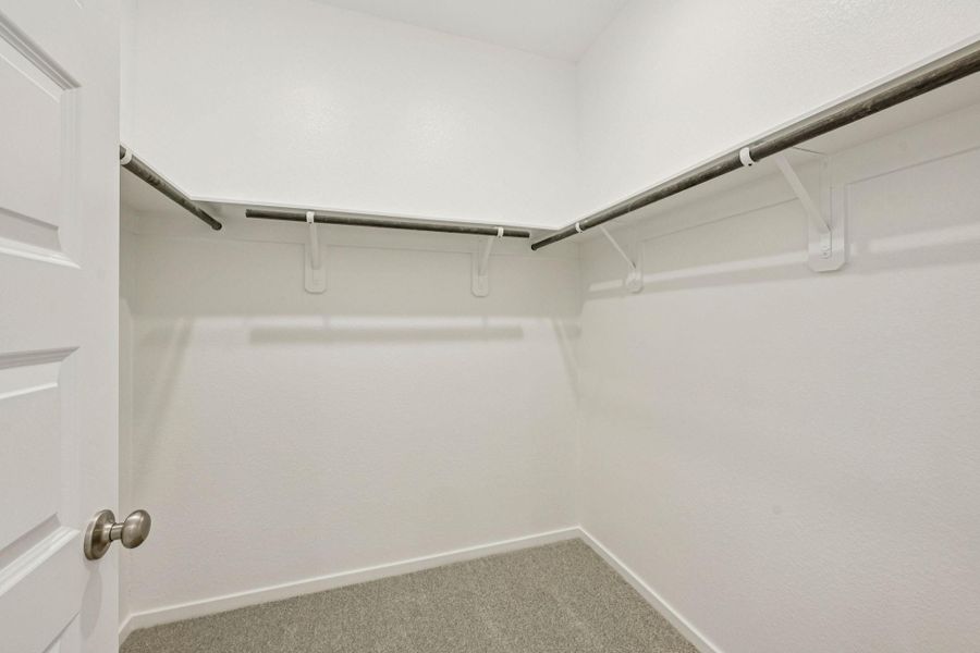 Photo is not of the actual home, but is an inspirational photo of builder’s model home and may depict options, furnishings, and/or decorator features that are not included Photo is not of the actual home, but is an inspirational photo of builder’s model home and may depict options, furnishings, and/or decorator features that are not included