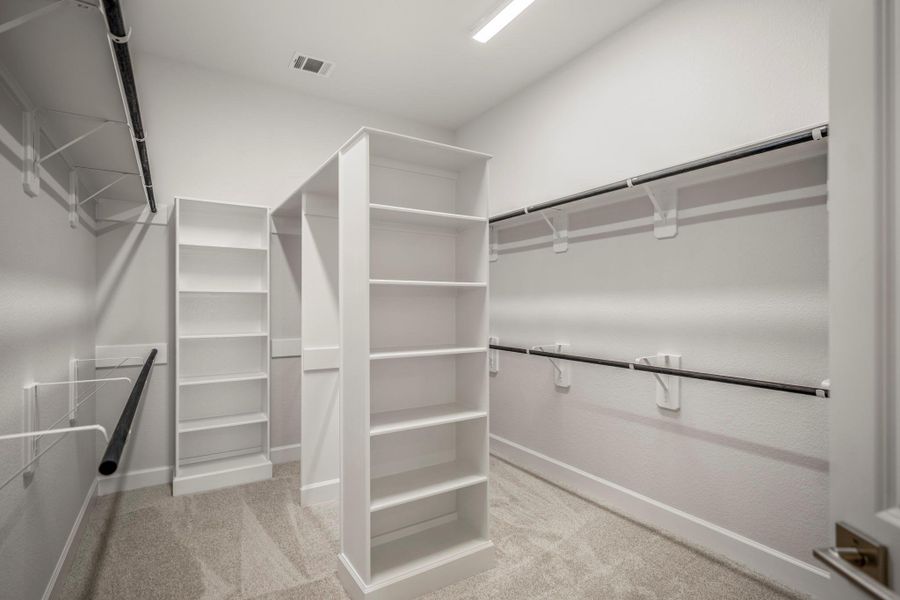 Spacious, unfurnished interior of a new home in Sienna 70' Lots, Missouri City (Image 36). Spacious, unfurnished interior of a new home in Sienna 70' Lots, Missouri City (Image 36).