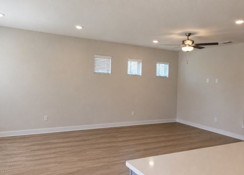 Spacious, unfurnished interior of a new home in Trilogy Grove, Leon Valley (Image 6).