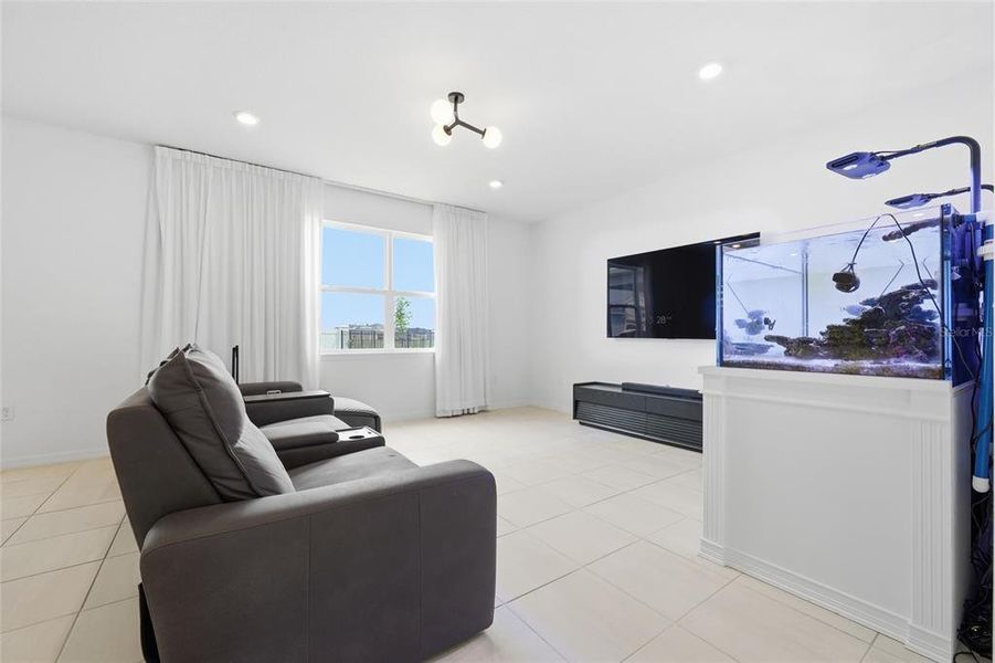 Furnished interior view inside a new home in , Orlando (Image 38).