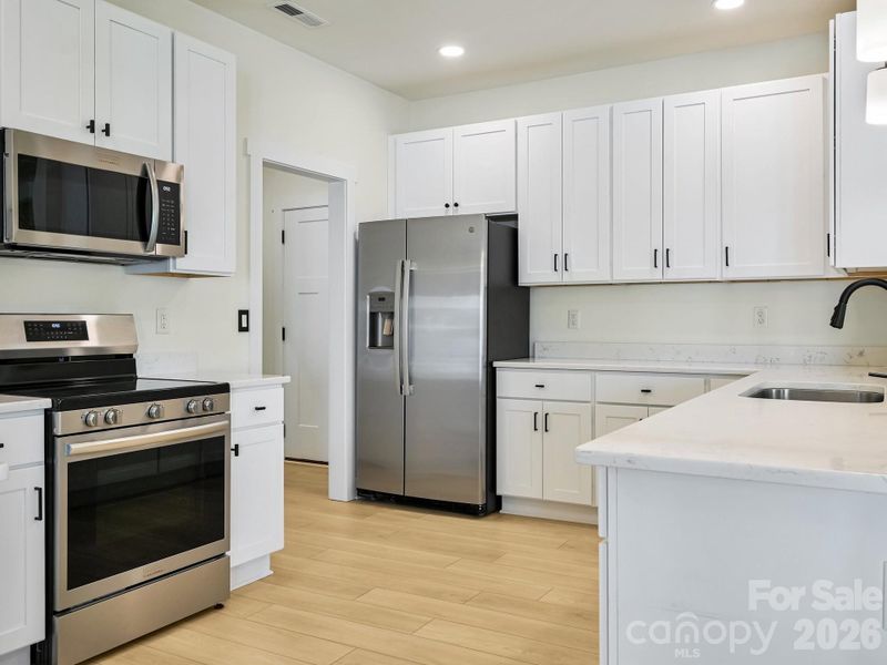 Stainless appliances.