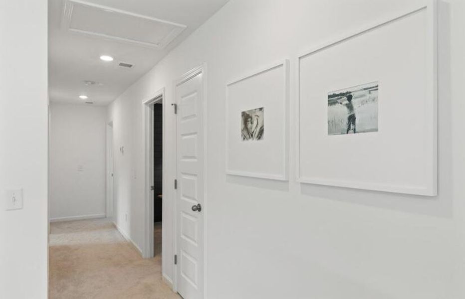 Spacious, unfurnished interior of a new home in Sweetgrass at Summers Corner, Summerville (Image 23).