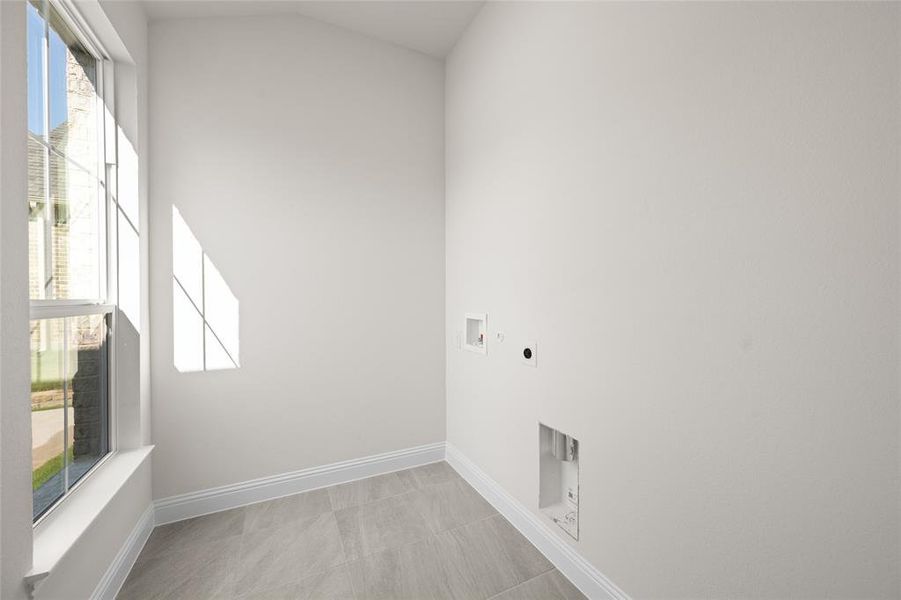 Spacious, unfurnished interior of a new home in Massey Meadows, Midlothian (Image 26). Spacious, unfurnished interior of a new home in Massey Meadows, Midlothian (Image 26).