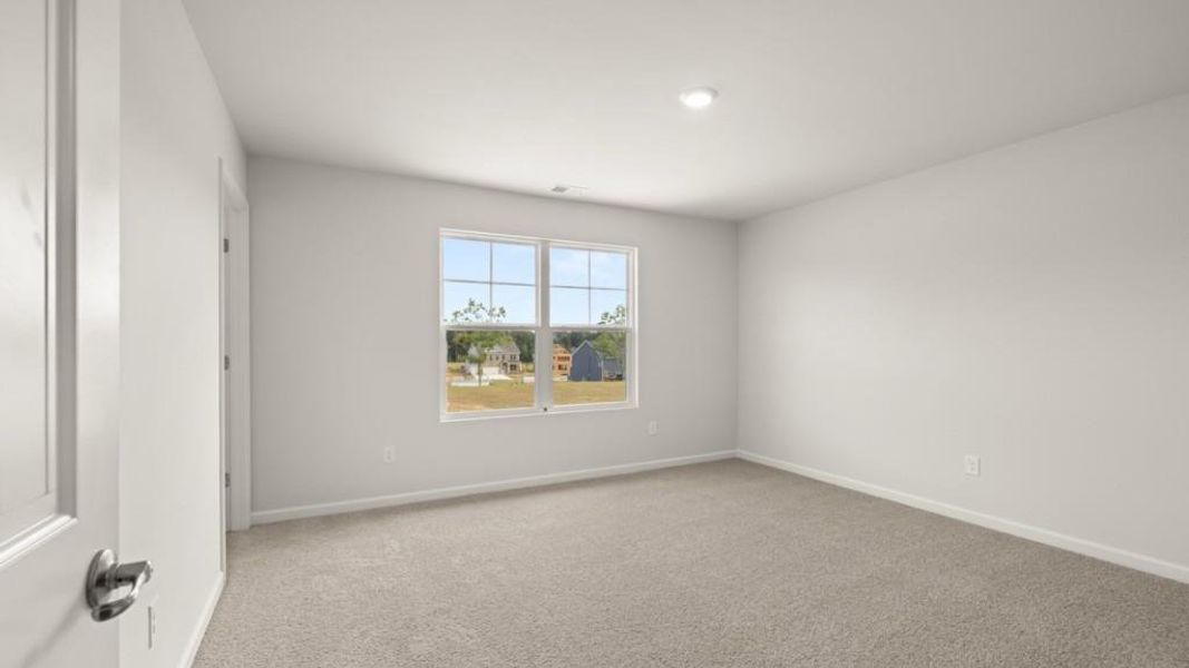 Spacious, unfurnished interior of a new home in Fairway 17 at Mirror Lake, Villa Rica (Image 22).