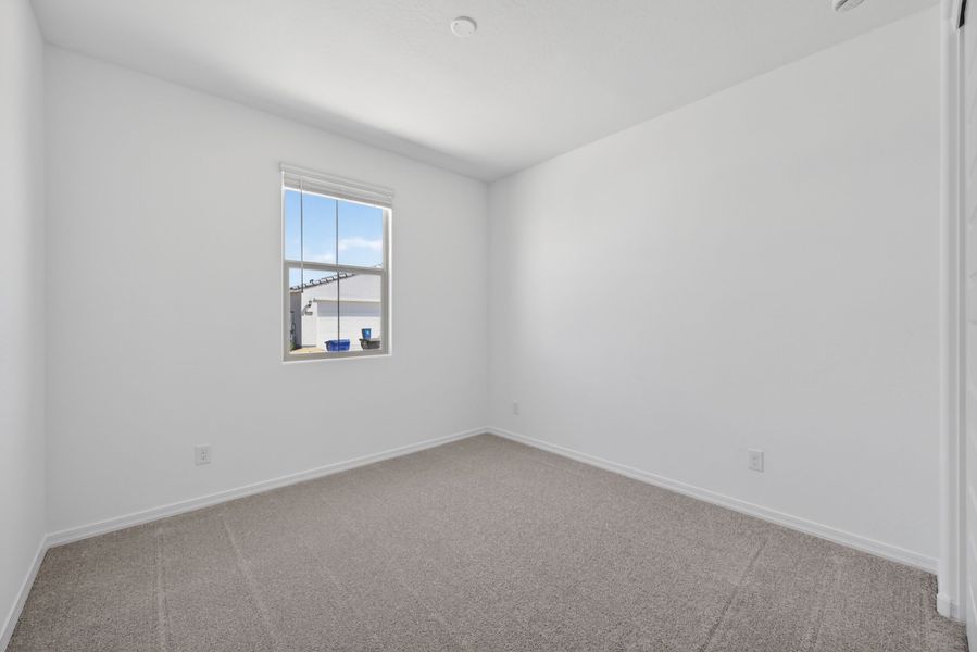 Spacious, unfurnished interior of a new home in Artisan at Asante, Surprise (Image 23).