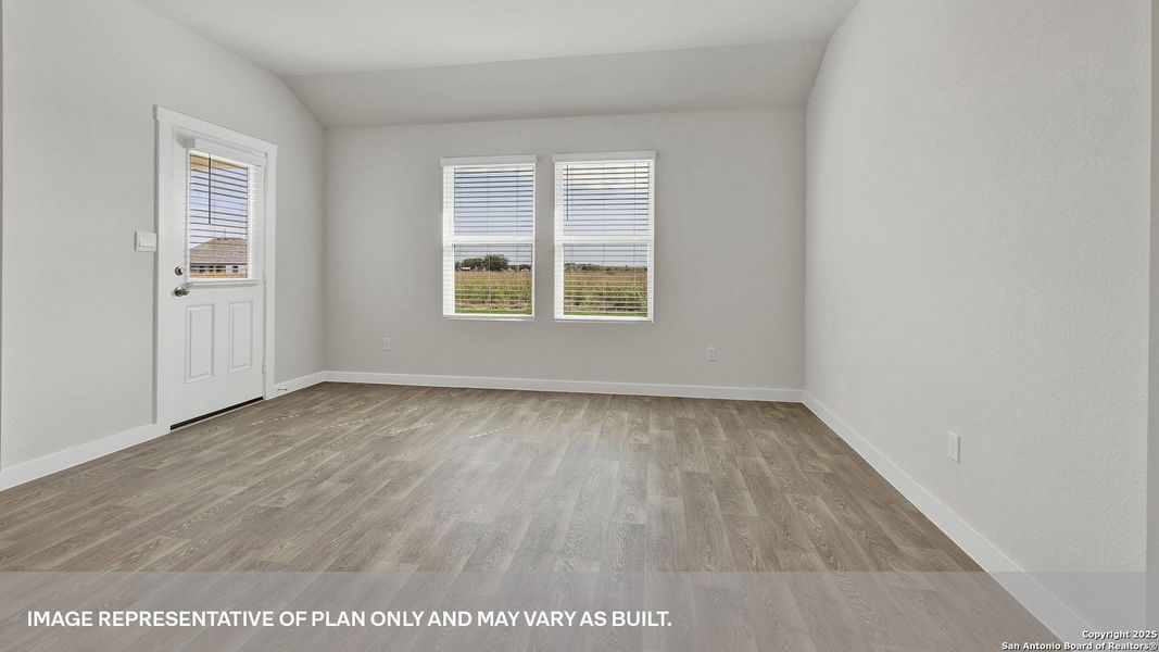 Spacious, unfurnished interior of a new home in Sonoma Oaks, Fredericksburg (Image 18).