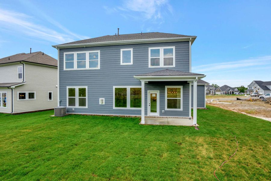Representative exterior details of a home built from the The Gregory by David Weekley Homes in Heritage Green – The Signature Collection, Columbia (Image 4). Representative exterior details of a home built from the The Gregory by David Weekley Homes in Heritage Green – The Signature Collection, Columbia (Image 4).