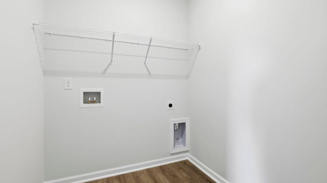 Spacious, unfurnished interior of a new home in Woodglen, Piedmont (Image 37). Spacious, unfurnished interior of a new home in Woodglen, Piedmont (Image 37).