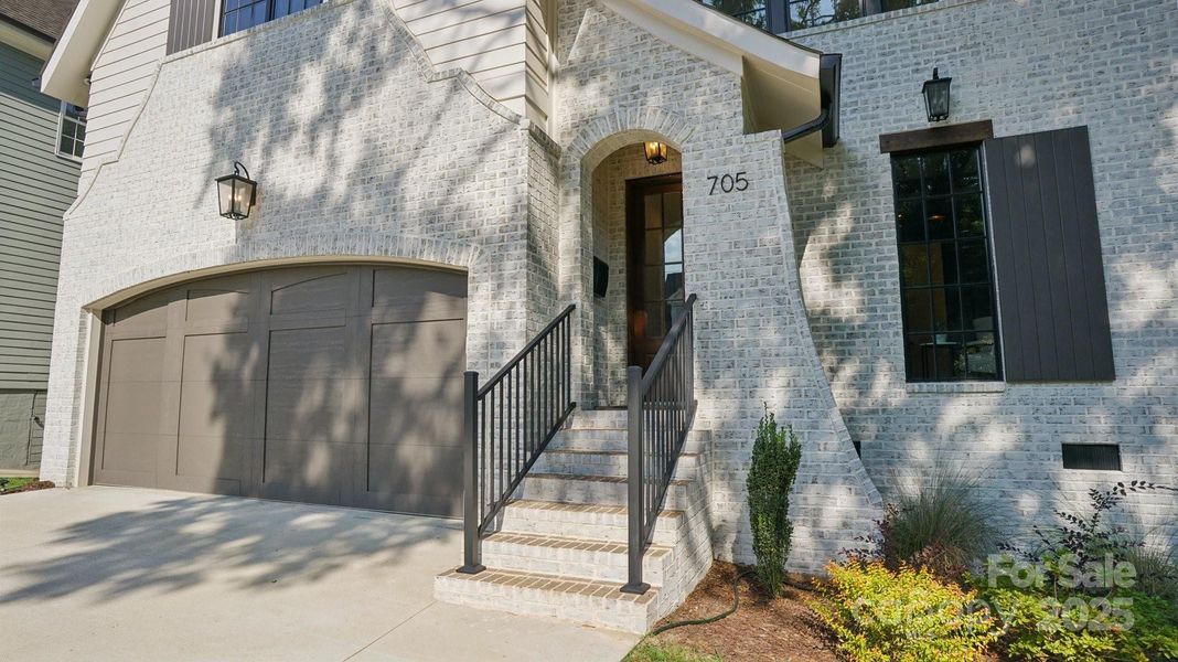 Exterior details and patio area of a home in , Charlotte (Image 28).