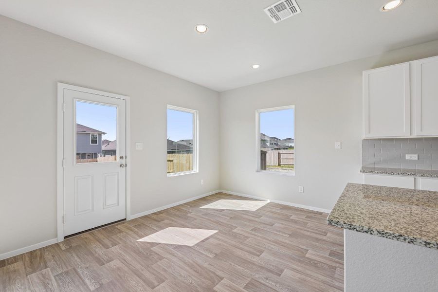 Spacious, unfurnished interior of a new home in Edgebrooke, Pflugerville (Image 32). Spacious, unfurnished interior of a new home in Edgebrooke, Pflugerville (Image 32).