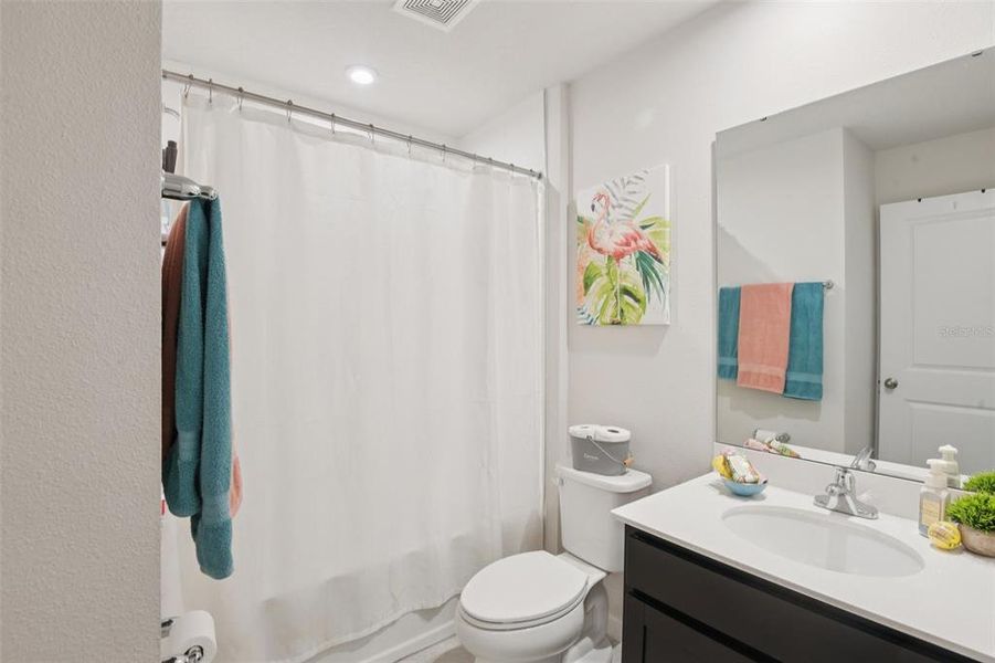 Furnished interior view inside a new home in Anclote Square, Holiday (Image 27).