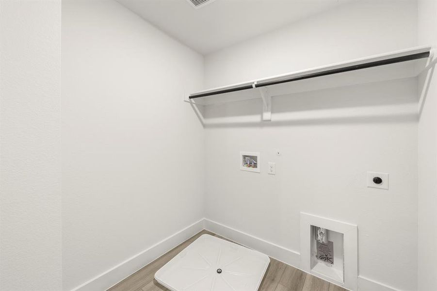 08. 2406 Stonebriar - Family (2)