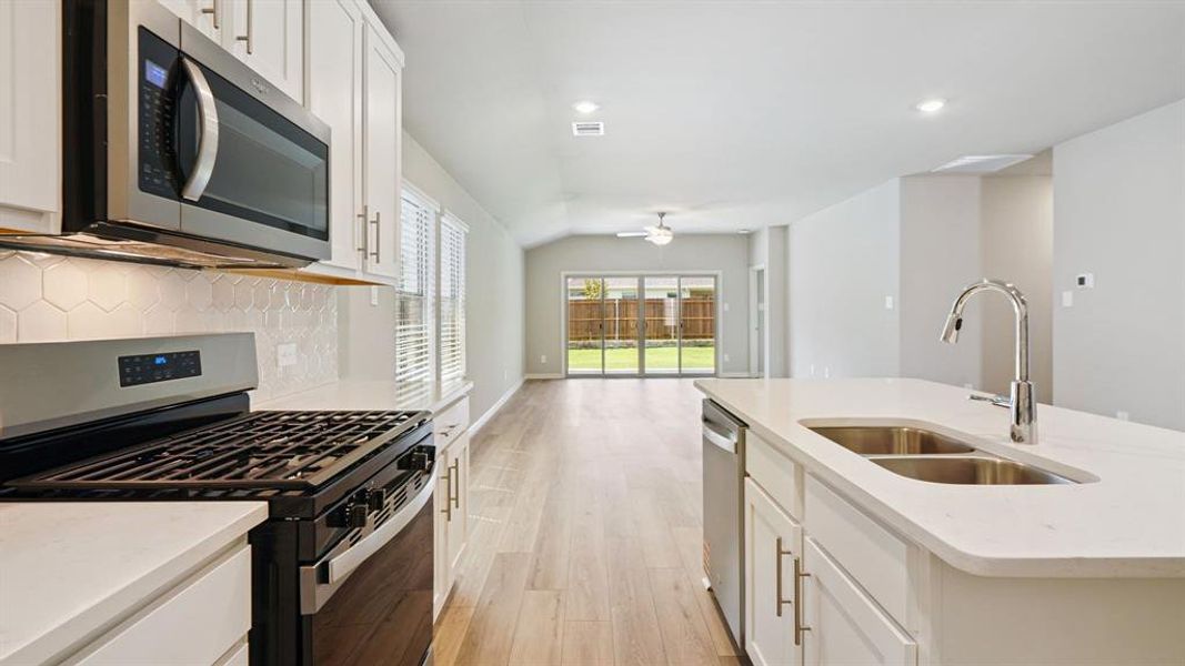 Photo is not of the actual home, but is an inspirational photo of builder’s model home and may depict options, furnishings, and/or decorator features that are not included. Photo is not of the actual home, but is an inspirational photo of builder’s model home and may depict options, furnishings, and/or decorator features that are not included.