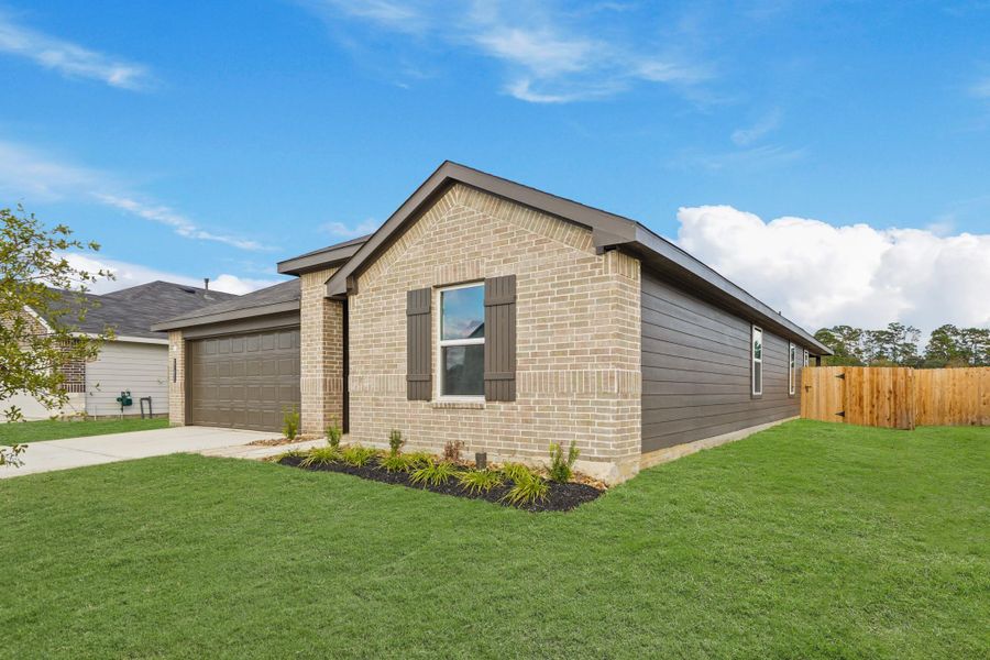 Image 12 of a home in Grand Pines. Image 12 of a home in Grand Pines.