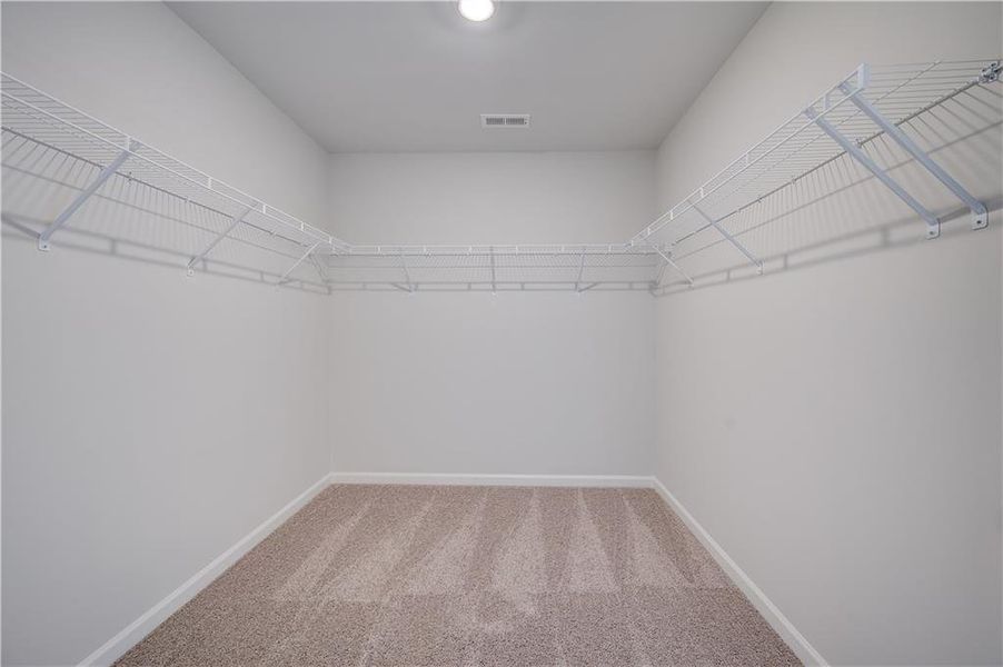 Spacious, unfurnished interior of a new home in Burchwood, Stockbridge (Image 21).