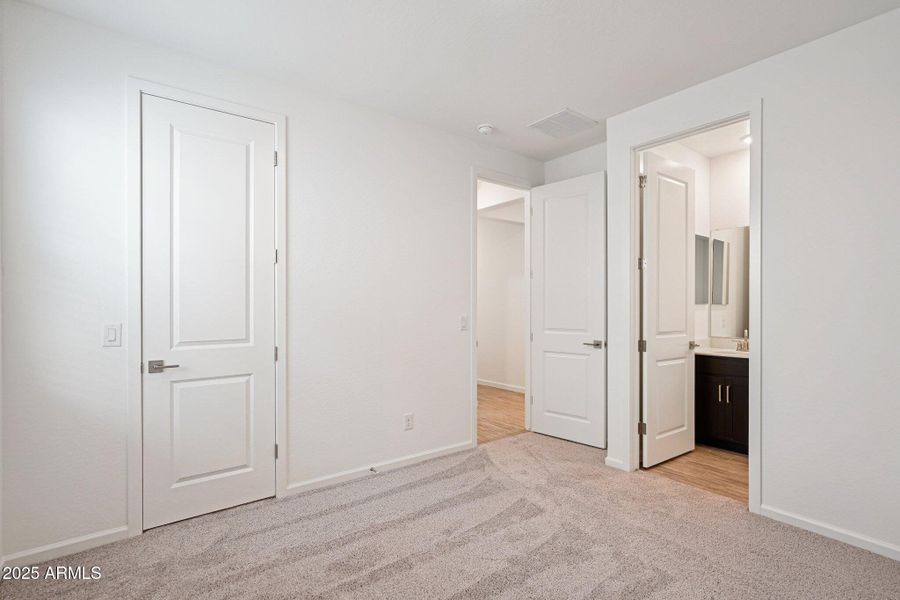 30-web-or-mls-W Brown St-S1909-030