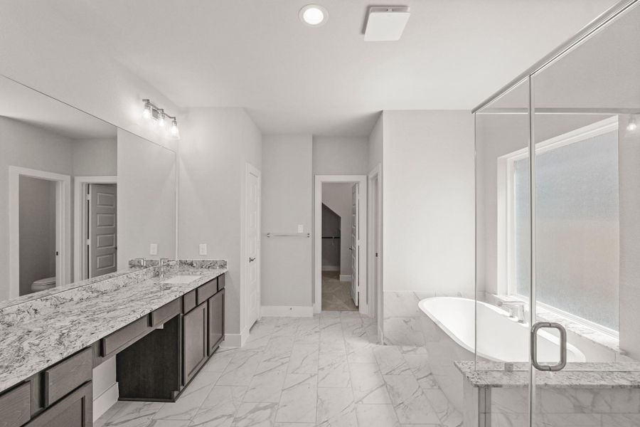 Furnished interior view inside a new home in Briarwood Crossing, Rosenberg (Image 7).