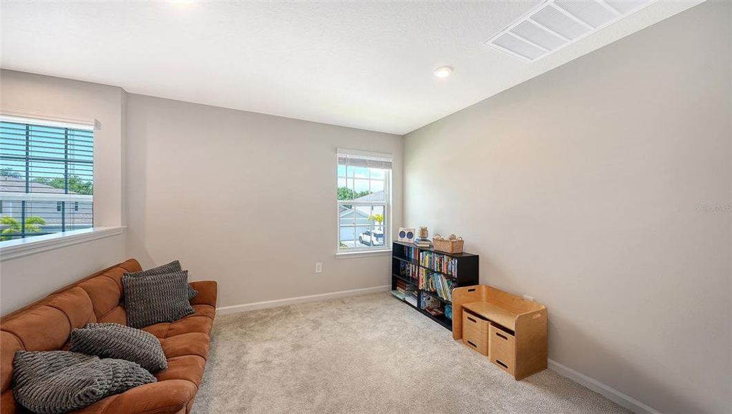 Furnished interior view inside a new home in , Bradenton (Image 40).
