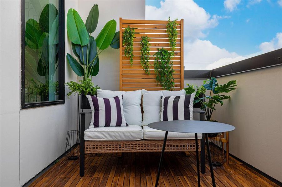 Furnished interior view inside a new home in , Dallas (Image 30).