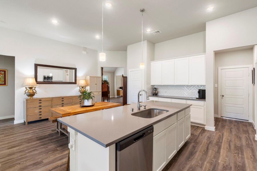 Furnished interior view inside a new home in Moran Ranch, Willis (Image 29). Furnished interior view inside a new home in Moran Ranch, Willis (Image 29).