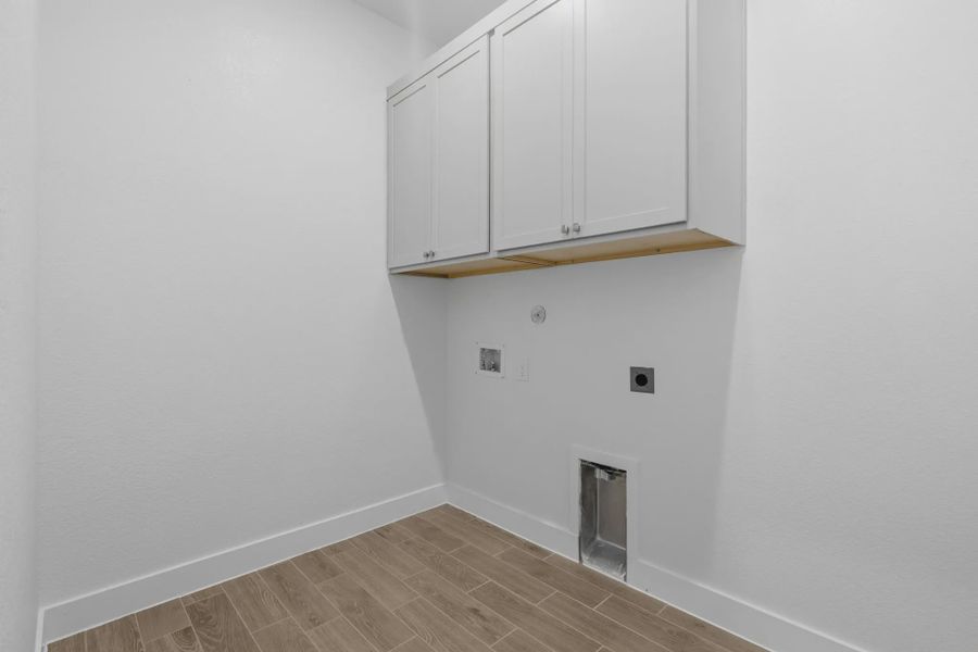 Spacious, unfurnished interior of a new home in Attwater 65's, Waller (Image 13).