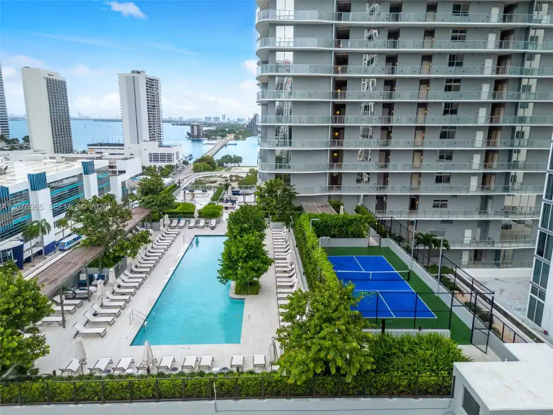 Condo located in Miami, FL showcasing its design and architecture (Image 23).