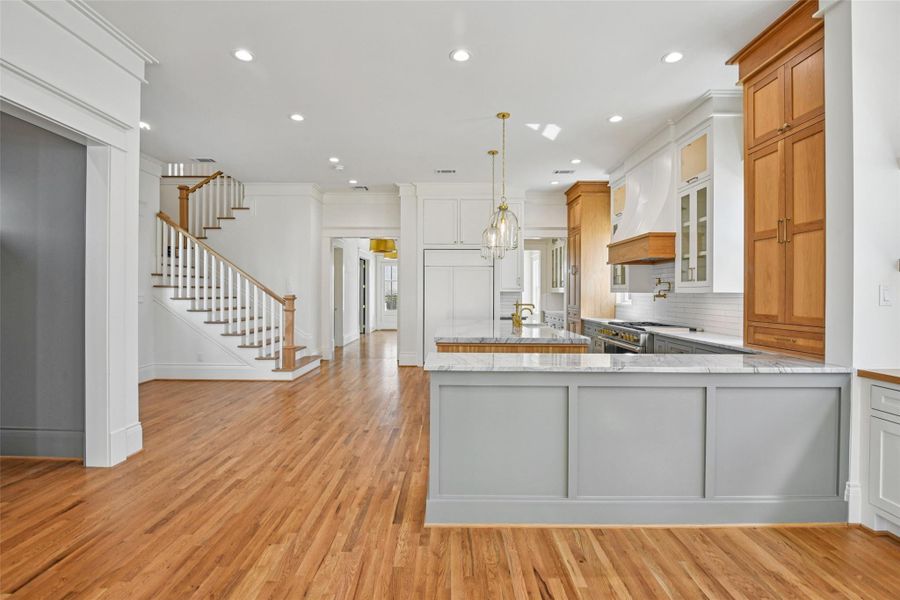 Looking from the family room into the kitchen. Looking from the family room into the kitchen.