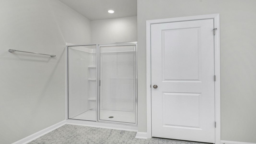 Spacious, unfurnished interior of a new home in Leatherstone, Blythewood (Image 26).