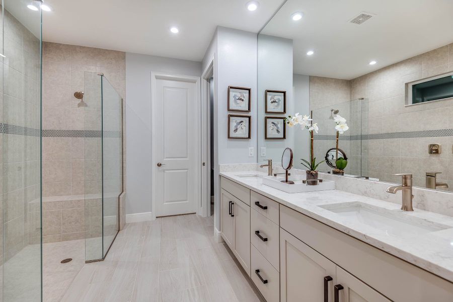 Owner's bath